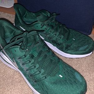 Nike Zoom Volmero 14